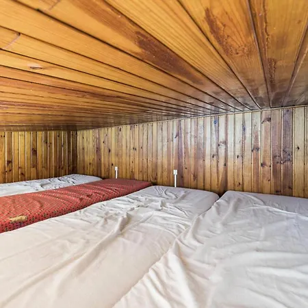 Appartement Chaudes Almes - Studio Pour 4 Personnes 01