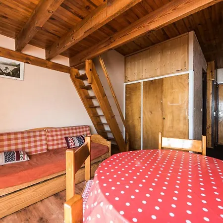 Chaudes Almes - Studio Pour 4 Personnes 01